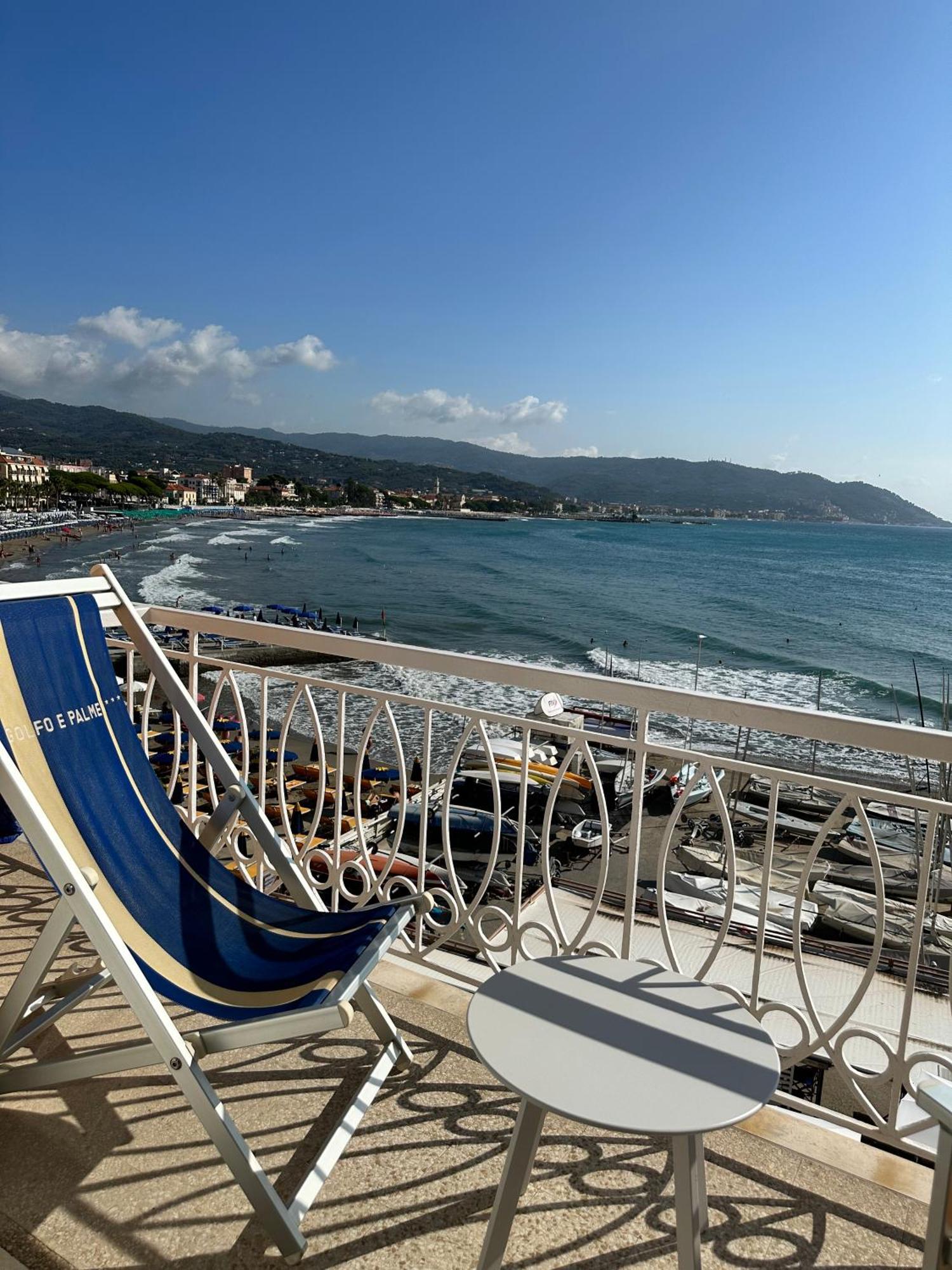 Hotel Golfo E Palme Diano Marina Oda fotoğraf